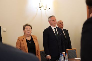 Za nami I sesja Rady Powiatu Wieluńskiego. Jest nowy starosta, bez zmian na stanowisku wicestarosty